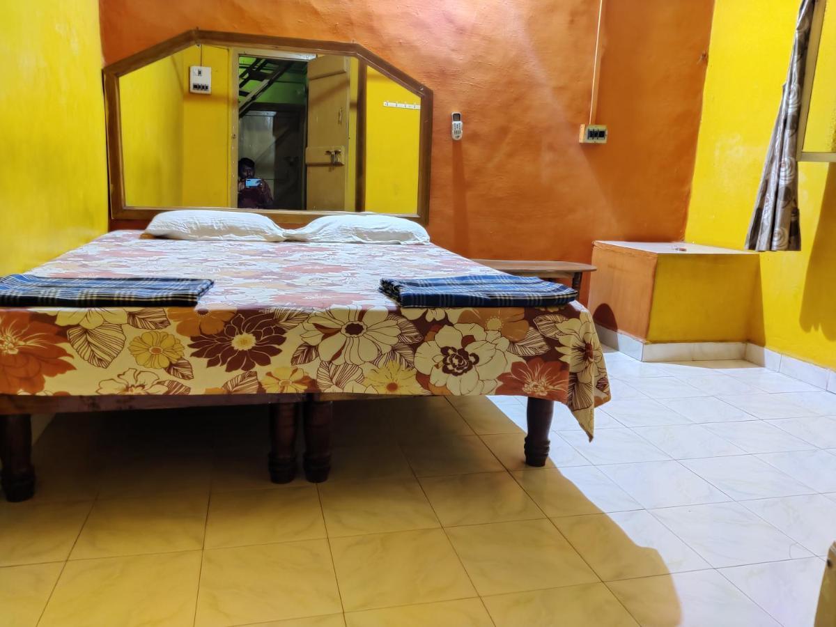 Archana Guest House River View Hampi Exterior foto