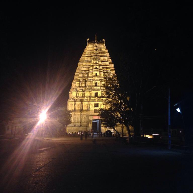 Archana Guest House River View Hampi Exterior foto