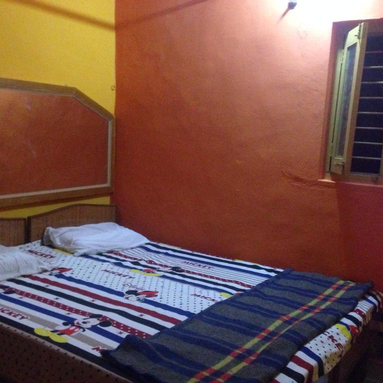 Archana Guest House River View Hampi Exterior foto